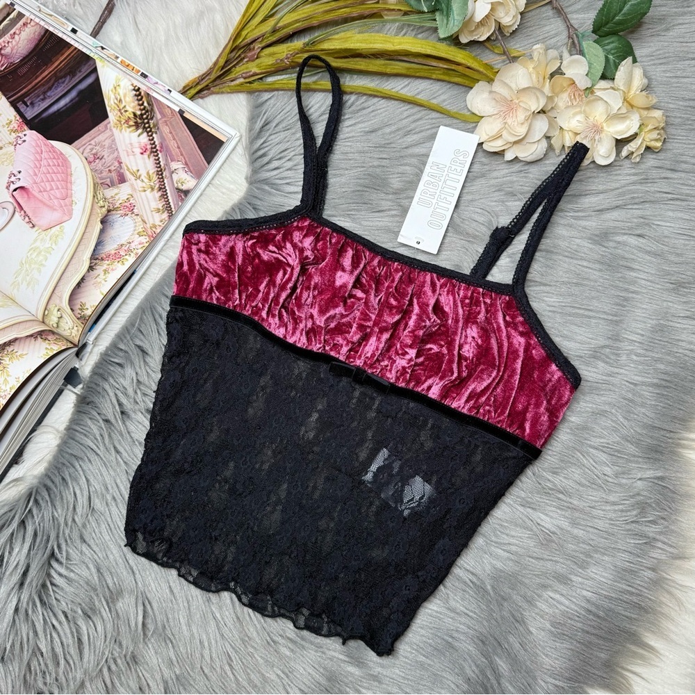 NEW Urban Outfitters 90s Crushed Velvet Black Lace Babydoll Women’s Cami Sz S